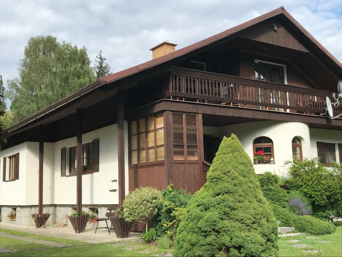 Pension Iva Есеник Экстерьер фото